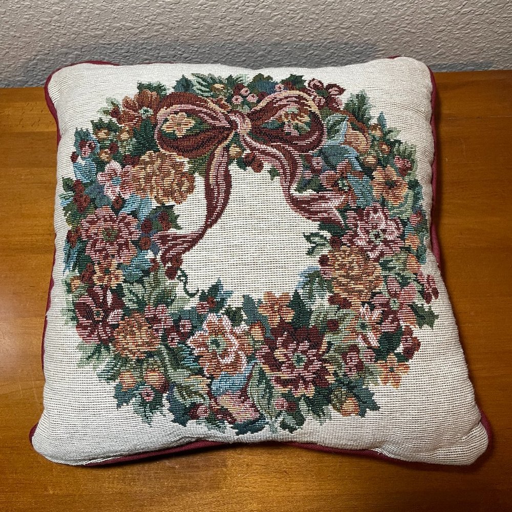 Christmas Wreath Tapestry Pillow